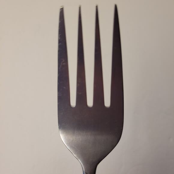 Present 1776 Stainless Serving Fork Center Ridge Satin Flatware Pre-Owned Korea - Picture 8 of 11